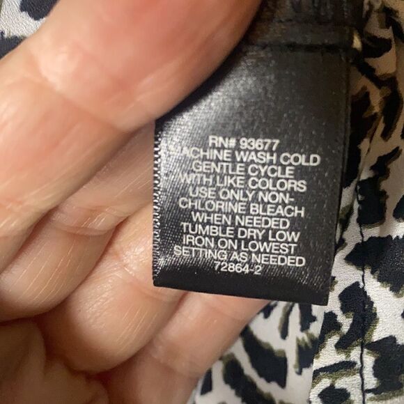 Liz Claibourne Career Sleeveless Blk White Blouse - Picture 4 of 5